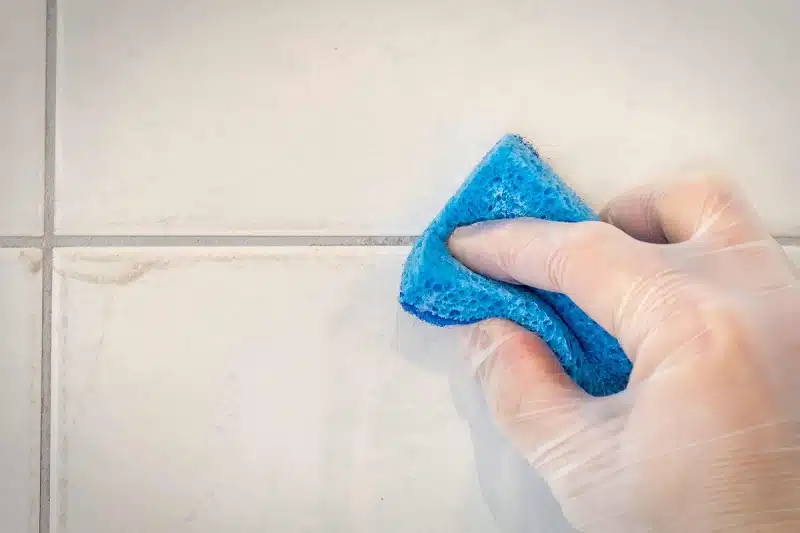 Le joint salle de bain comment l'entretenir