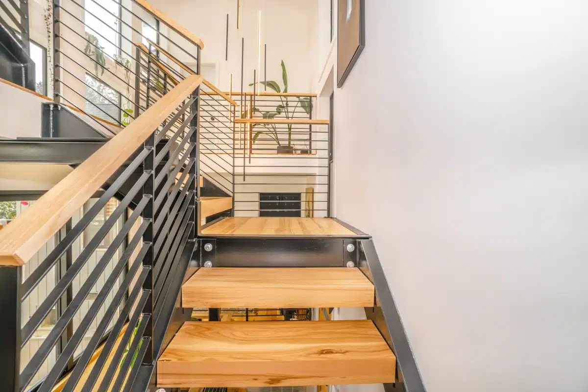 Comment vernir des escaliers en bois ?